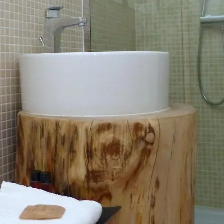 Fontana 招待所 3*