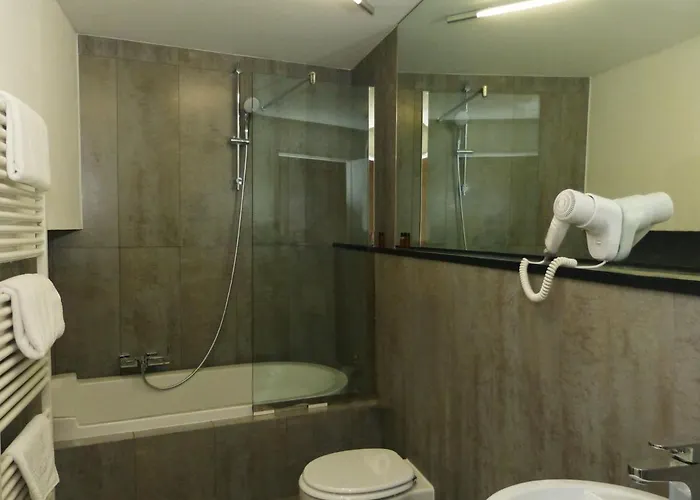 Πανσιόν Fontana 3*